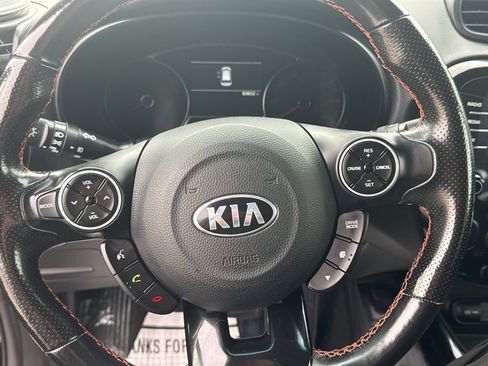 Used 2018 Kia Soul ! w/ Tech Package FWD image 29