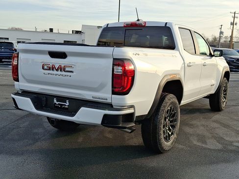 New 2026 GMC Canyon Elevation w/ Convenience Package image 4