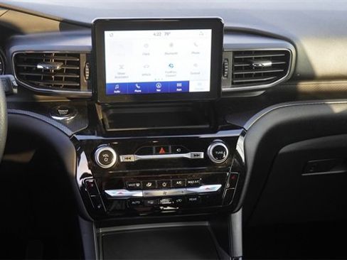 Used 2023 Ford Explorer ST-Line w/ Class IV Trailer Tow Package image 17