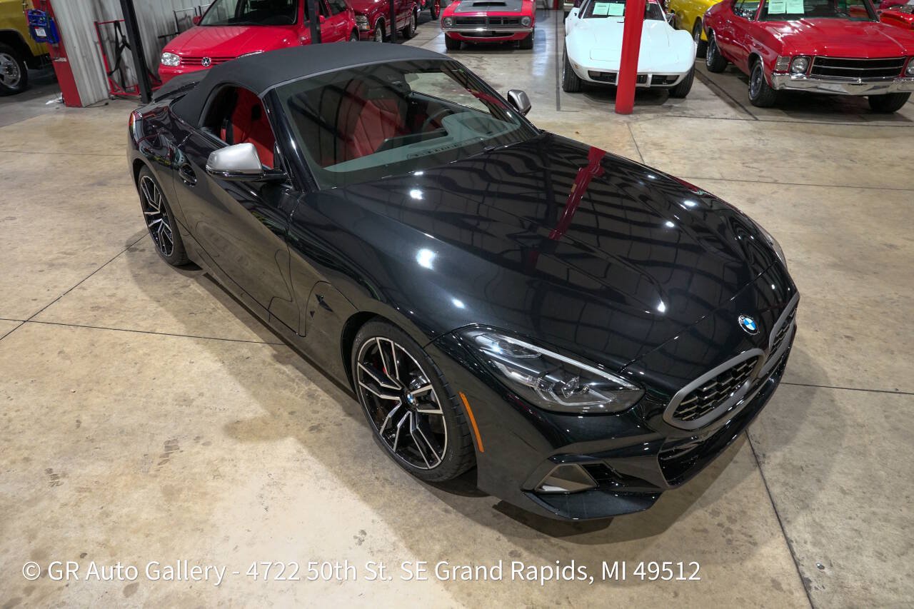 Used 2024 BMW Z4 M40i w/ Premium Package RWD image 30