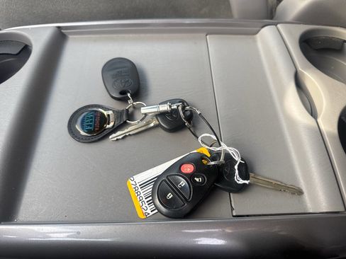 Used 2006 Toyota Sienna LE image 21