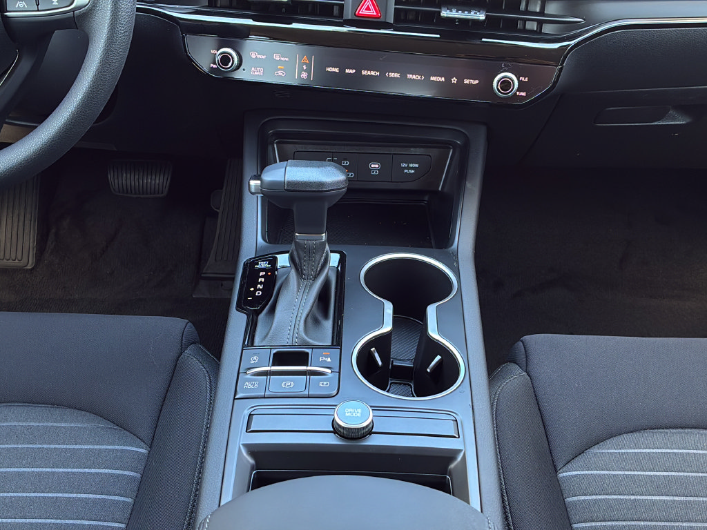 New 2026 Kia K5 LXS FWD image 23