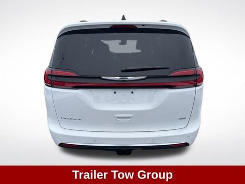 Used 2025 Chrysler Pacifica Pinnacle w/ Trailer Tow Group image 4