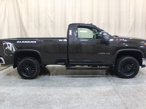 Used 2021 Chevrolet Silverado 3500 LT w/ Convenience Package image 3