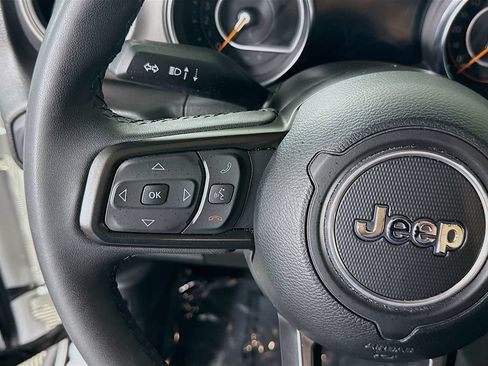 Used 2023 Jeep Gladiator Sport AWD/4WD image 21