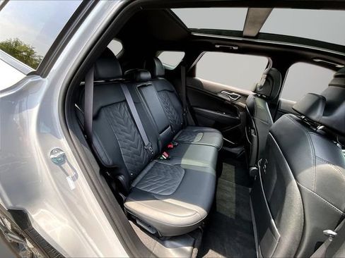 Certified 2024 Kia Sportage X-Line w/ X-Line Premium Package AWD/4WD image 33