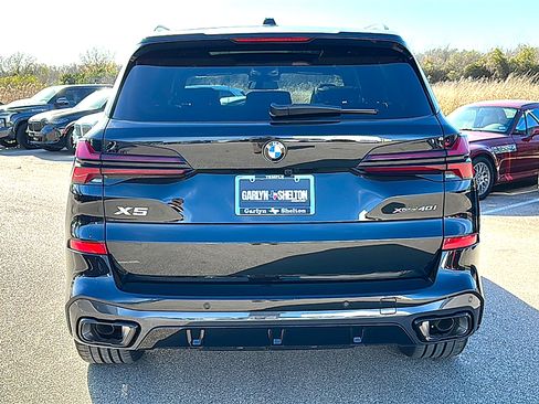 New 2026 BMW X5 xDrive40i w/ M Sport Package AWD/4WD image 7