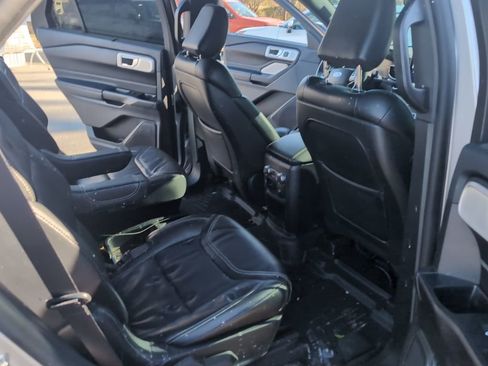 Used 2020 Ford Explorer ST w/ ST Street Pack image 15