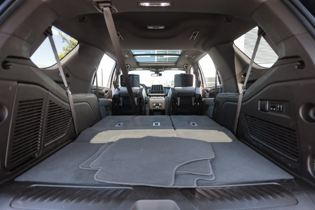 Used 2021 GMC Yukon SLT w/ SLT Premium Package AWD/4WD image 62