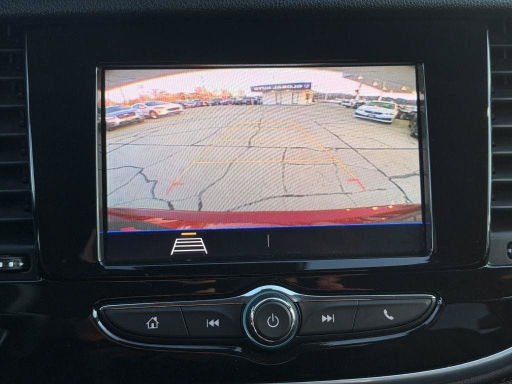 Used 2021 Buick Encore Preferred w/ Safety Package AWD/4WD image 13