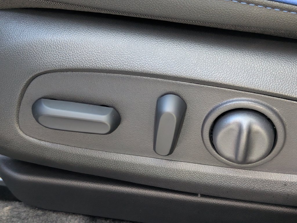 New 2026 Buick Envista Sport Touring w/ Convenience I Package FWD image 21