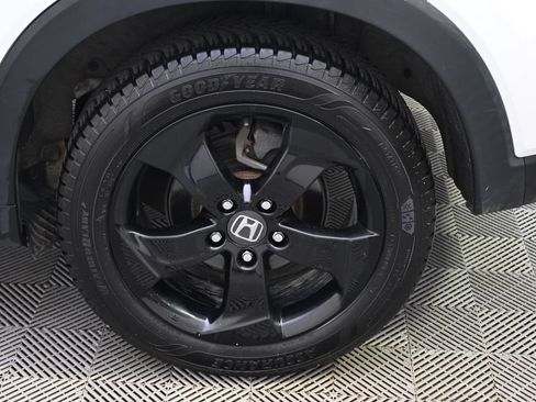 Used 2018 Honda HR-V EX image 17