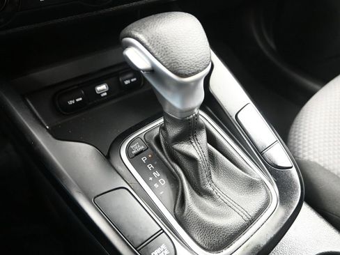 Certified 2024 Kia Soul LX w/ Option Group 015 image 21