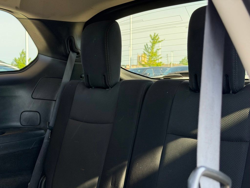 Used 2020 Nissan Pathfinder S FWD image 27
