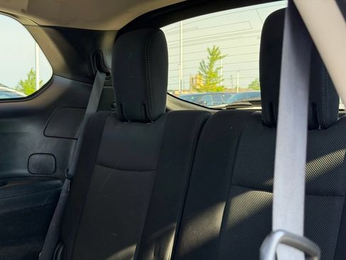 Used 2020 Nissan Pathfinder S FWD image 27