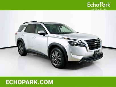 Used 2025 Nissan Pathfinder SV