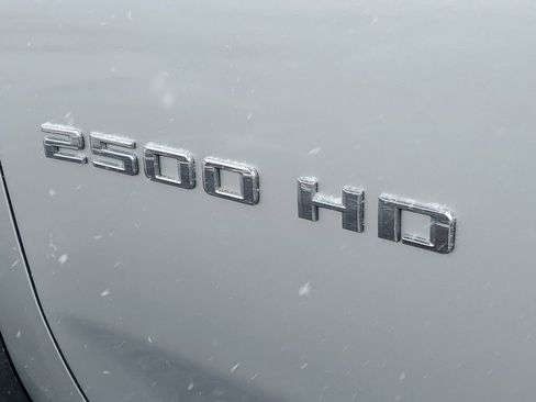 Used 2020 Chevrolet Silverado 2500 LTZ w/ LTZ Plus Package image 35