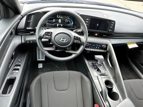 New 2026 Hyundai Elantra Sport FWD image 13