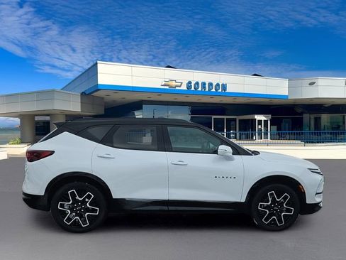 Used 2023 Chevrolet Blazer RS w/ Driver Confidence II Package image 5