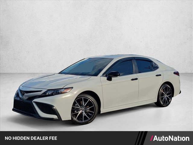 Used 2024 Toyota Camry SE FWD image 1