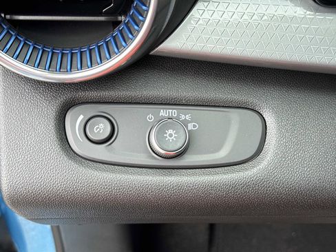 New 2026 Chevrolet Trax LT w/ Sunroof Package image 21