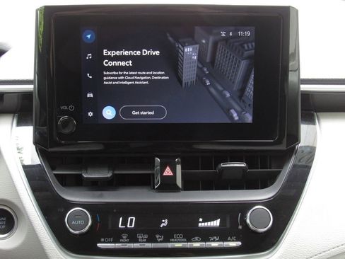 Certified 2023 Toyota Corolla Cross LE w/ Moonroof Package AWD/4WD image 25