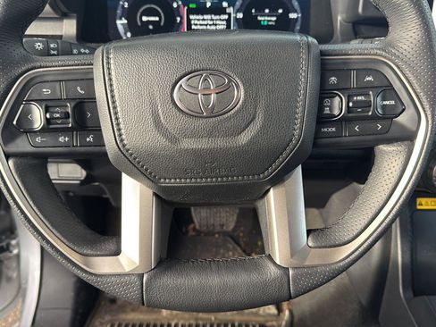 Used 2025 Toyota 4Runner TRD Off-Road Premium image 14