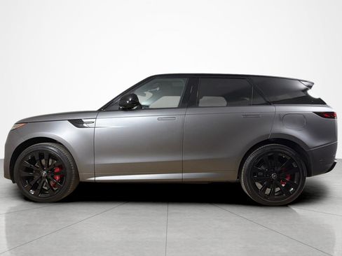 Used 2025 Land Rover Range Rover Sport Autobiography AWD/4WD image 2