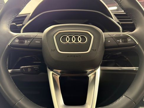 Used 2023 Audi Q3 2.0T Premium Plus w/ Premium Plus Package AWD/4WD image 22