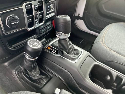 New 2026 Jeep Gladiator Sport AWD/4WD image 25