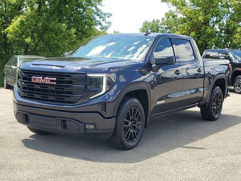 Used 2025 GMC Sierra 1500 Elevation w/ Preferred Package AWD/4WD image 2