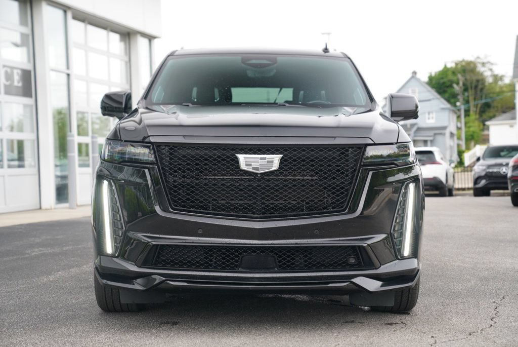 Used 2023 Cadillac Escalade V w/ LPO, ONYX Package AWD/4WD image 18