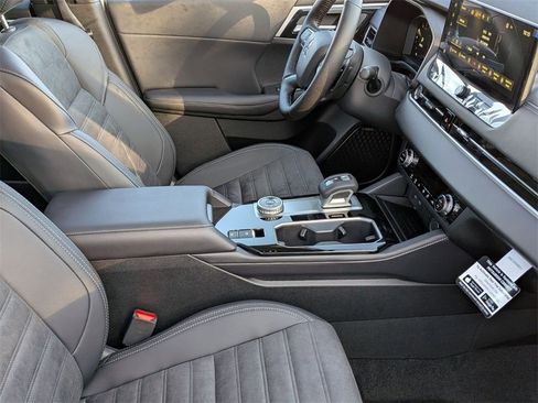 New 2026 Mitsubishi Outlander SE image 32