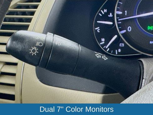 Used 2017 INFINITI QX80 2WD w/ Deluxe Technology Package image 14