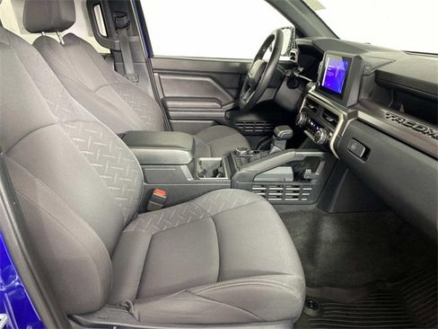 Used 2024 Toyota Tacoma SR5 image 10