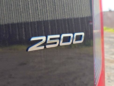 Used 2025 Mercedes-Benz Sprinter 2500 image 17