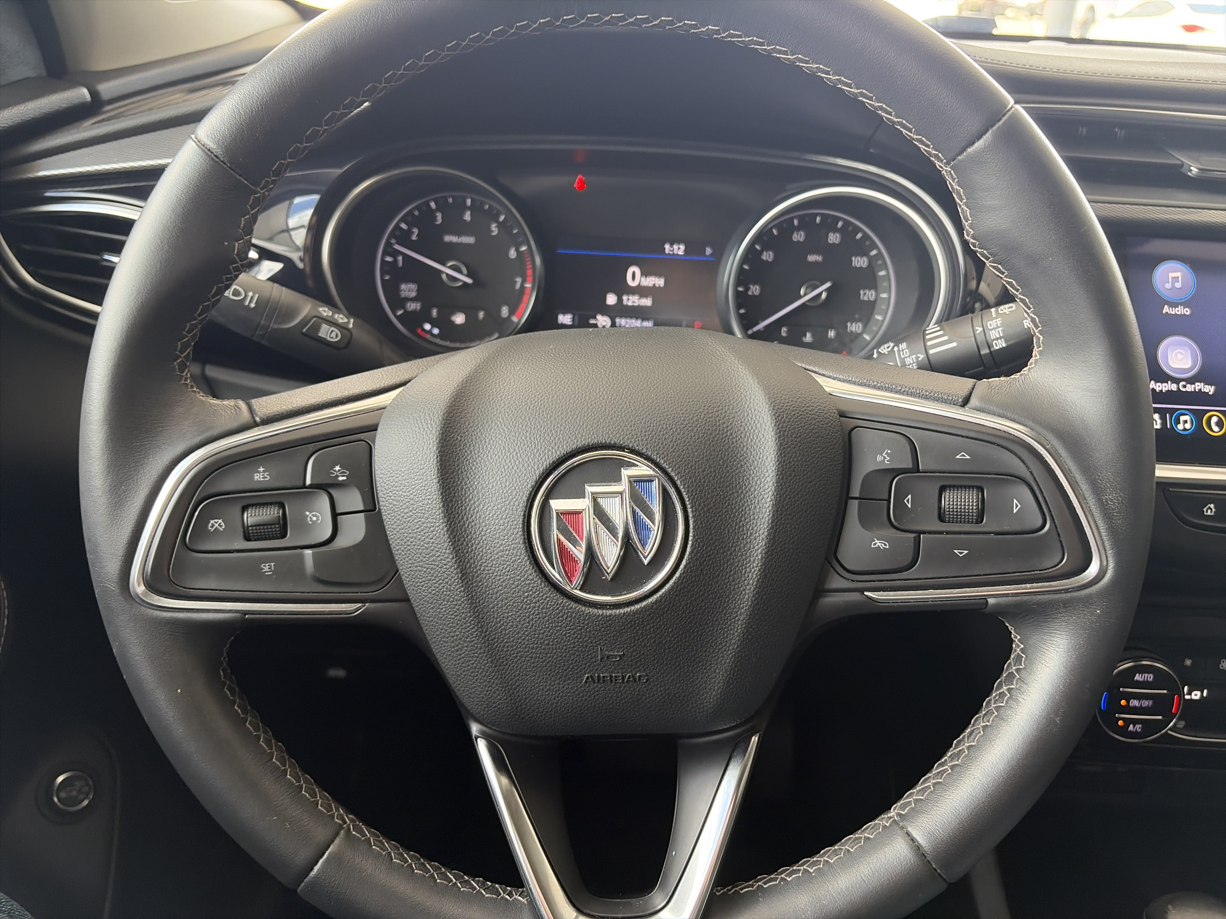 Used 2022 Buick Encore GX Select w/ Sport Touring Package FWD image 17