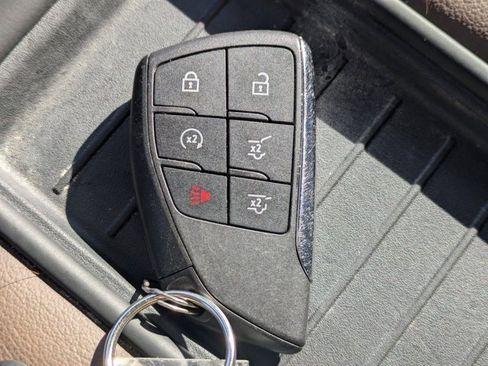 Used 2023 Chevrolet Tahoe High Country image 34