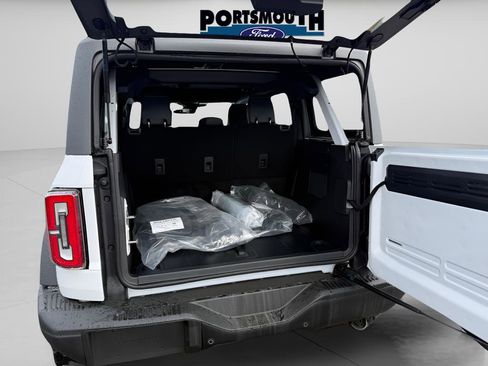 Used 2025 Ford Bronco Badlands AWD/4WD image 13