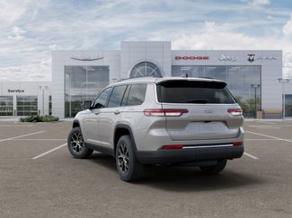 New 2025 Jeep Grand Cherokee L Limited w/ Luxury Tech Group II AWD/4WD video 3