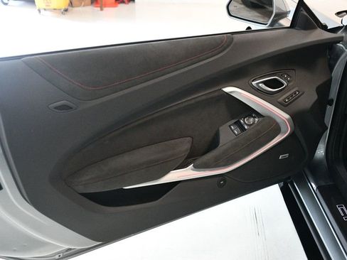 Used 2023 Chevrolet Camaro ZL1 image 31