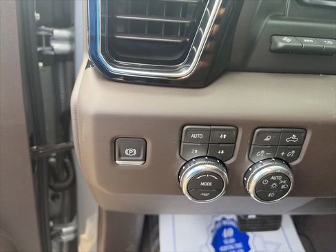 New 2026 GMC Sierra 1500 Denali w/ Denali Reserve Package AWD/4WD image 19