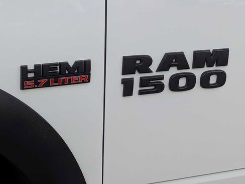 Used 2018 RAM 1500 Rebel image 12