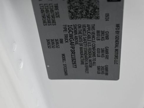 Used 2024 Chevrolet Express 2500 w/ Driver Convenience Package image 17