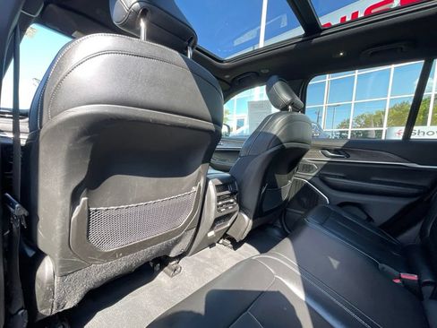Used 2024 Jeep Grand Cherokee Limited 4xe AWD/4WD image 18