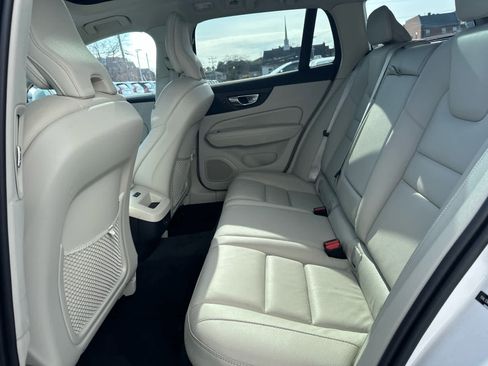 Used 2023 Volvo V60 B5 Cross Country Plus w/ Climate Package image 21