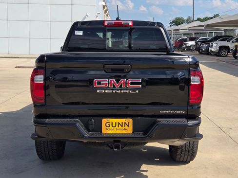Certified 2025 GMC Canyon Denali AWD/4WD image 6