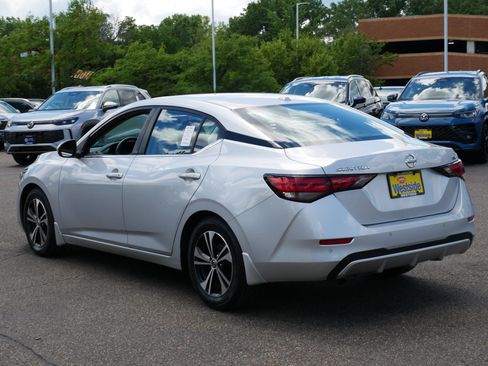 Used 2021 Nissan Sentra SV FWD image 5
