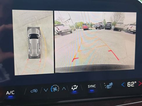 New 2026 Chevrolet Traverse Z71 w/ Driver Confidence Package AWD/4WD image 6