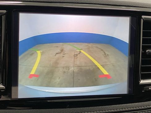 New 2026 Chrysler Pacifica Limited w/ S Appearance Package AWD/4WD image 11